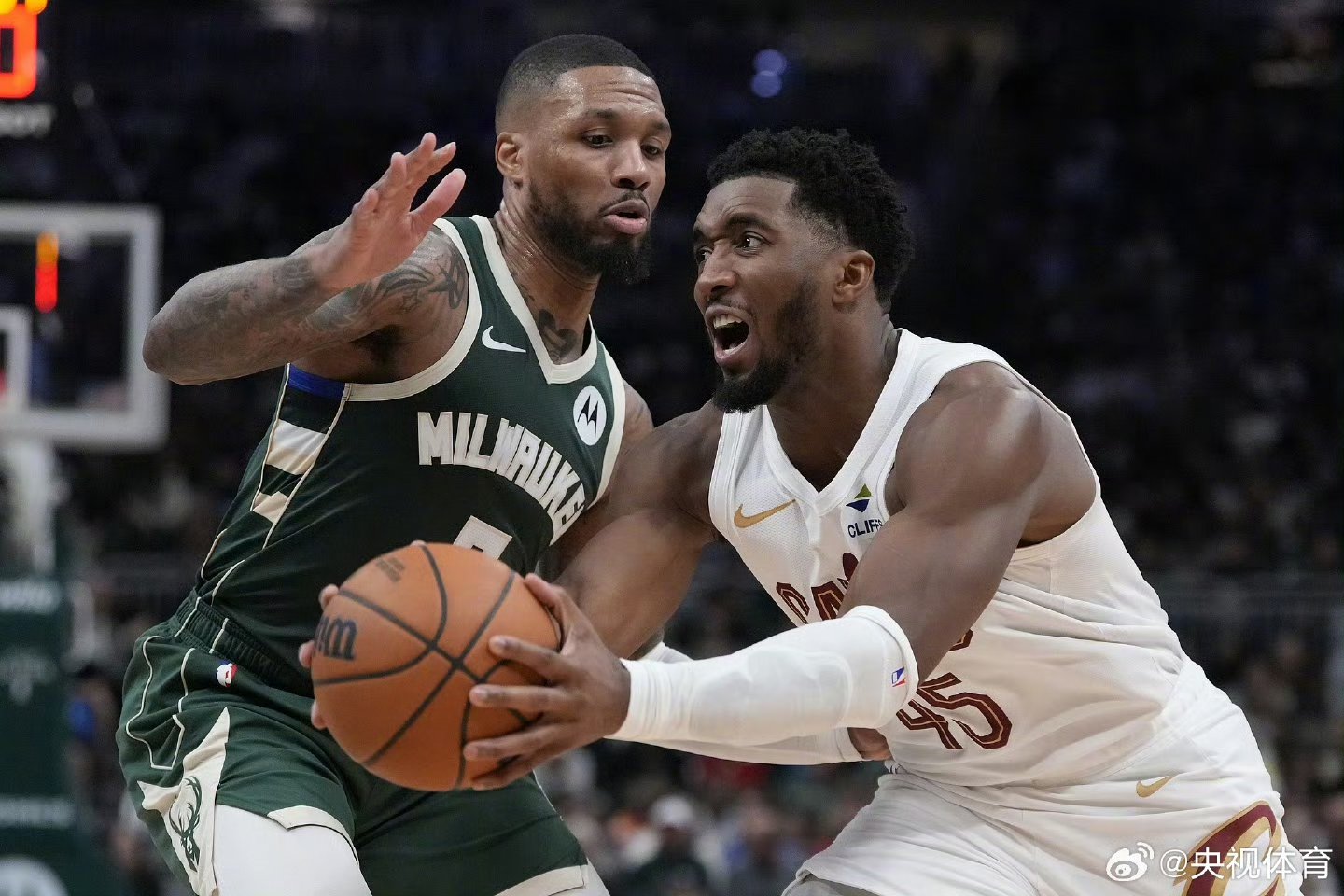 雄鹿带走马刺，塔图姆持续制造杀伤