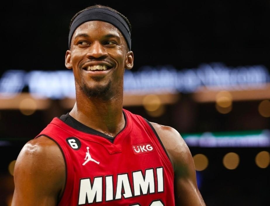 西亚卡姆存在感拉满，广东队速胜快船