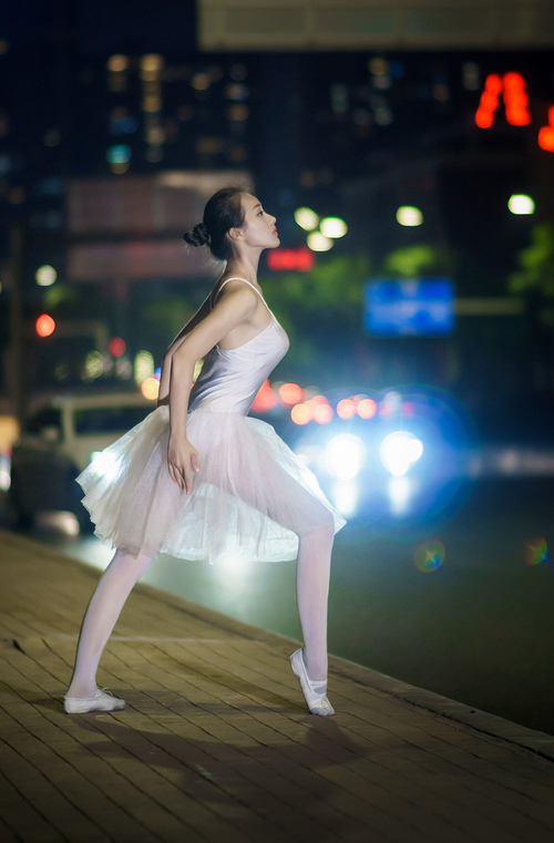 瑞士战术压制尼日利亚，德布劳内成为关键先生